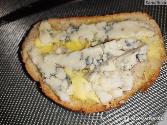 Сыр с голубой плесенью Умное решение  фото