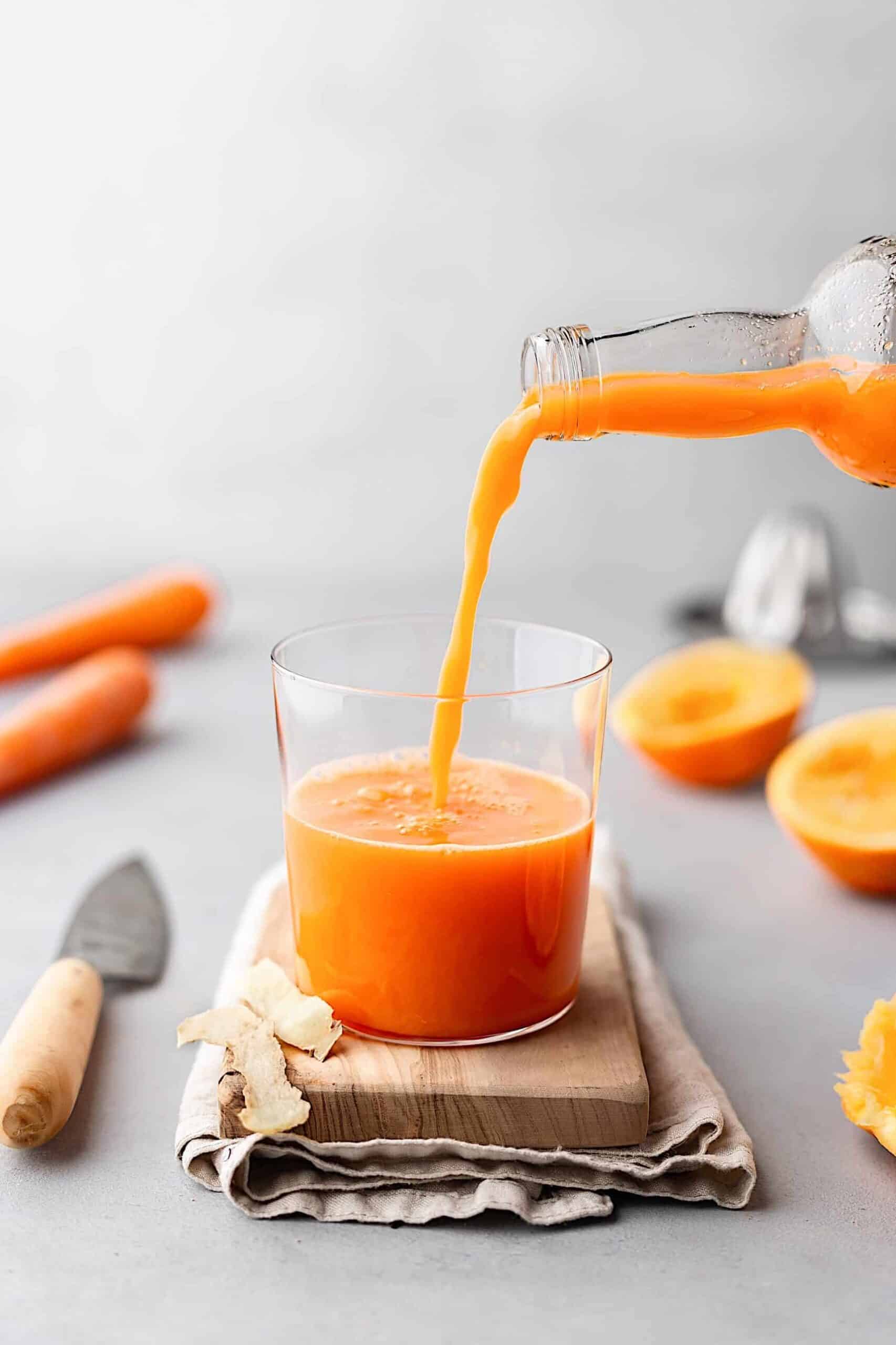 Immune Boosting Orange, Carrot and Ginger Juice #recipe #vegan #drink