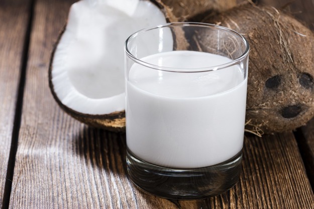 Кокосовое молоко: польза и применение в диетическом питании