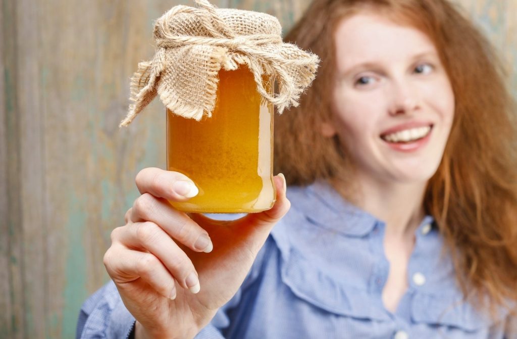 Чем так полезен яблочный уксус с медом
