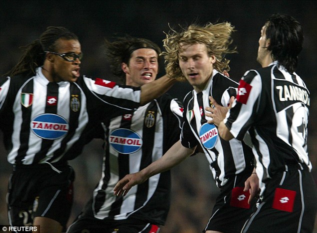 Juventus stars including Edgar Davids (left) and Pavel Nedved (second from right) celebrate beating Barca
