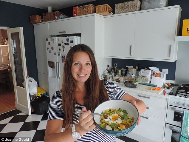 Miele recently teamed up with a top chef, Frederick Forster from posh London restaurant La Pont de La Tour, and he suggests making kedgeree in the steamer, so Joanne give it a bash