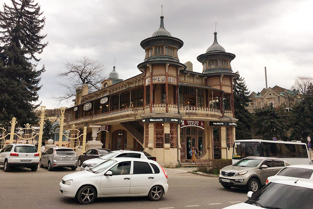 Здание кофейни Гукасова