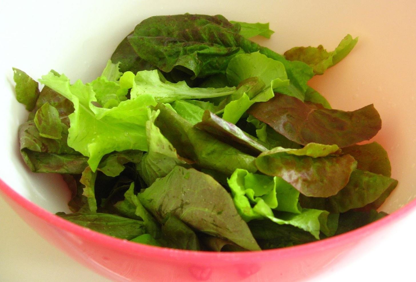 How to Use Up Lettuce & Other Greens Before They Go Bad (Without Making Any Salads)