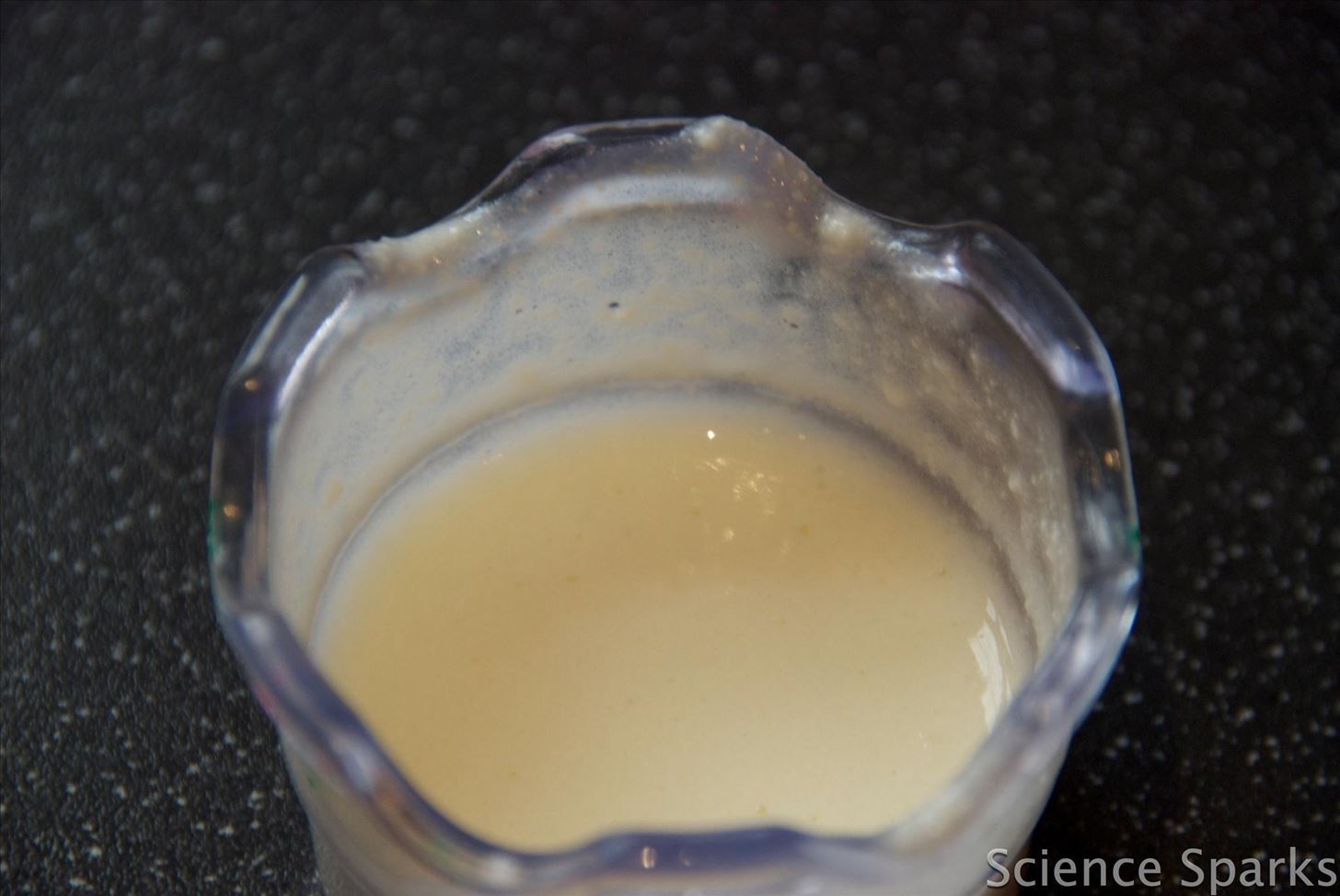 How to Turn Milk into Strong Natural Glue with Baking Soda and Vinegar