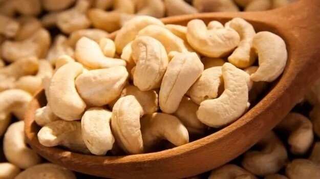 Health advantages of cashew nuts for men