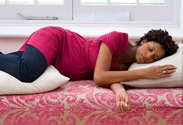SOS sleeping position for a pregnant woman