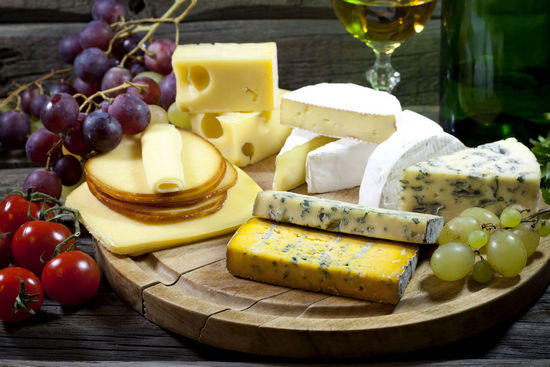 Сыр: польза и вред для здоровья