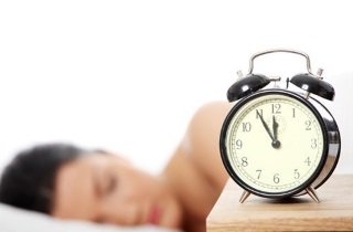 Сколько должен спать человек для полноценного отдыха