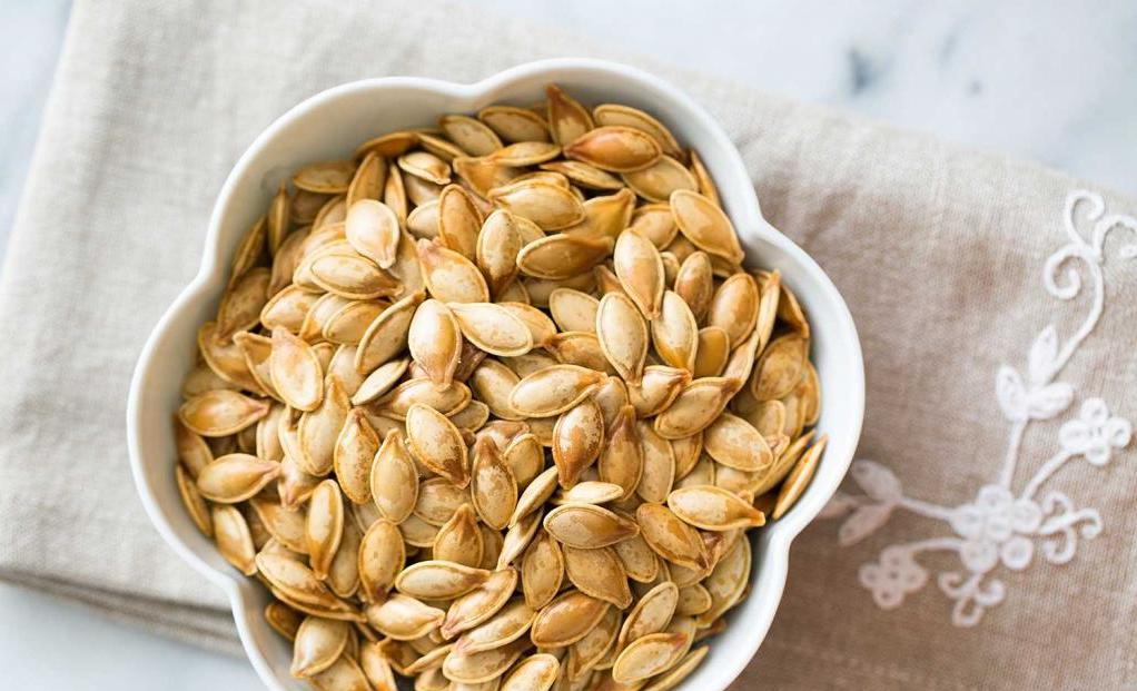 pumpkin seeds benefits and harms for men