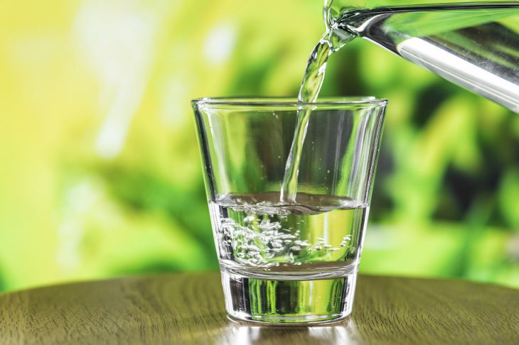 Кипяченая вода: почему ее опасно пить