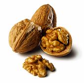 Какие жиры содержатся в орехах