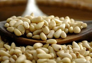 ulcer treatment pine nuts
